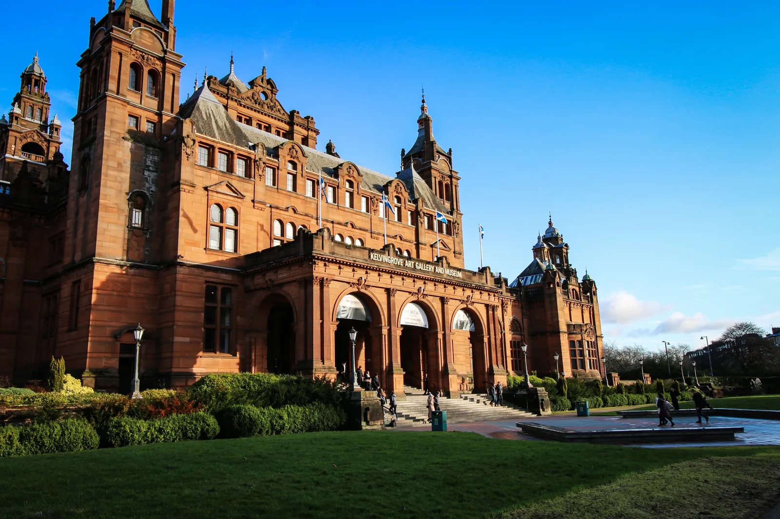 KELVINGROVE ART GALLERY & MUSEUM